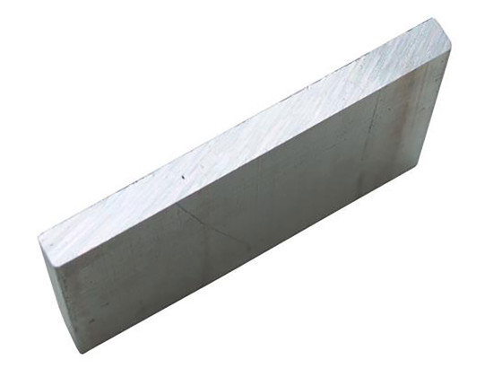 Alu. skinne 20x5x6.000mm