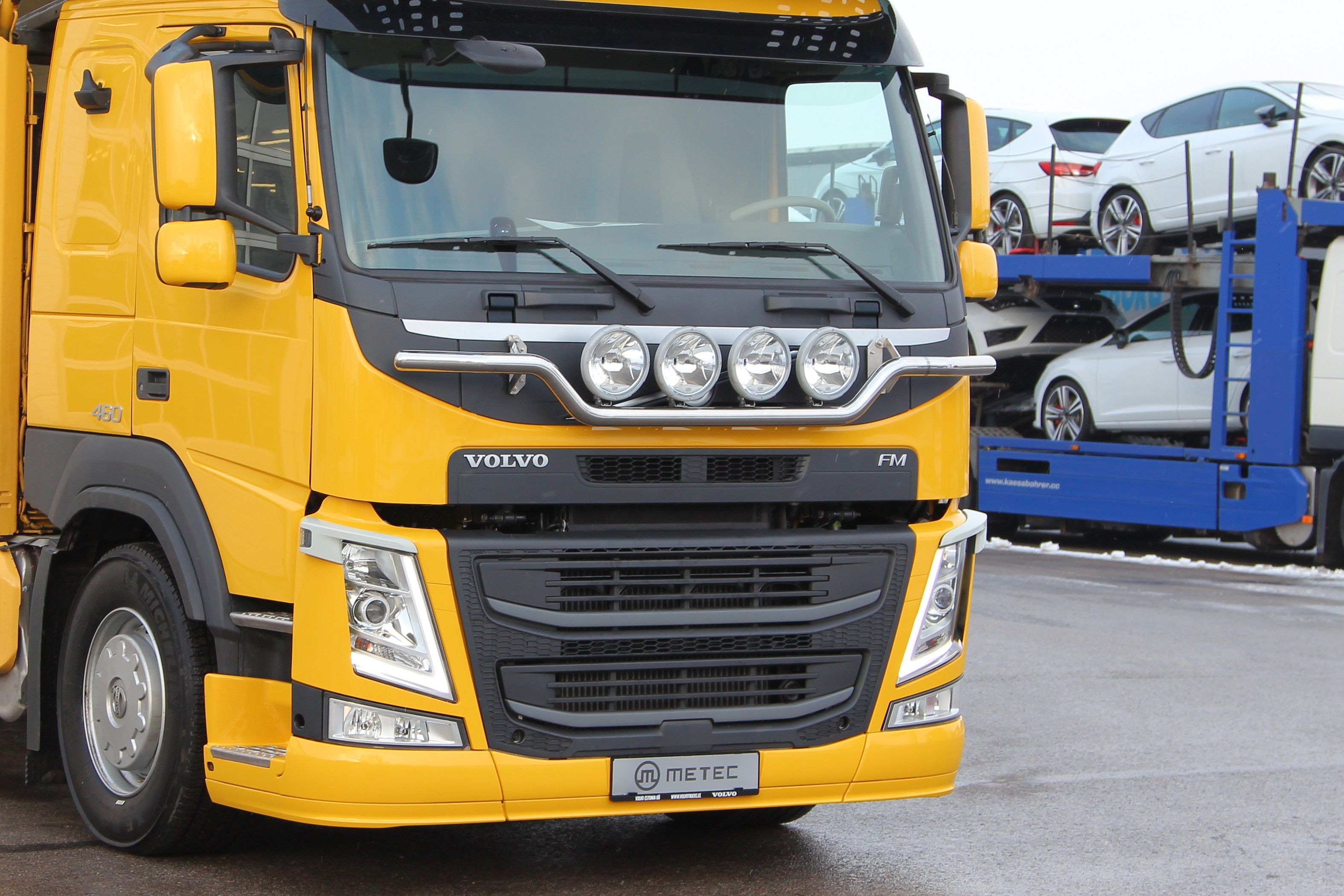 Volvo FH4/FM Brøytelysbøyle - Rustfri polert.Ø60 mm. 868599 - 4 Lykteholdere inkl. kabel til 6 lamper - Volvo FH4 og FM fra 2014