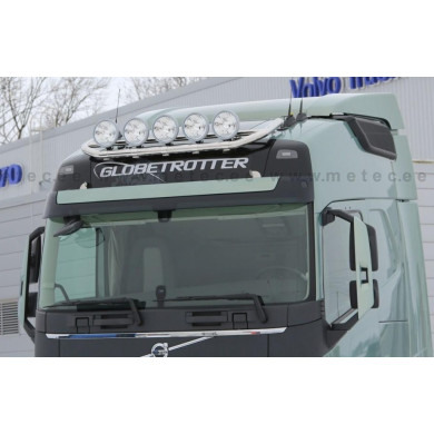 Volvo FH4 -  Takbøyle GLobe/Globe XL - Rustfri Polert. Ø60 mm. 868610 - 5 Lykteholdere m/kabel.